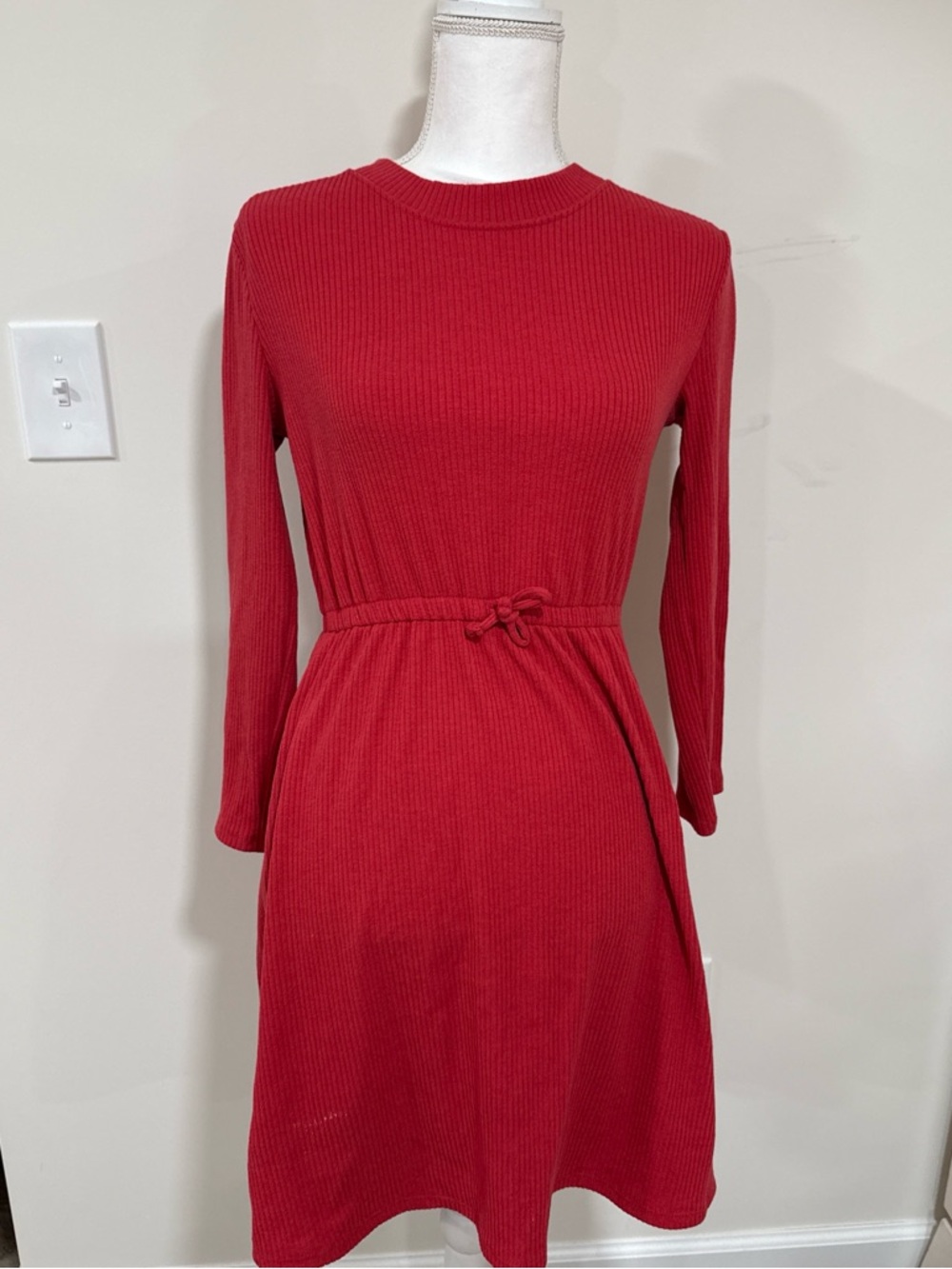 Old Navy Red Ribbed Long-Sleeve Tie-Waist Dress